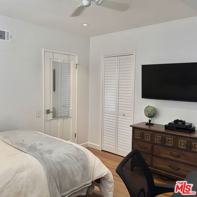 22491 Domingo Road, Woodland Hills CA: https://media.crmls.org/mediaz/04b5a8c2-d801-4487-9686-ab6cf9faee4d.jpg