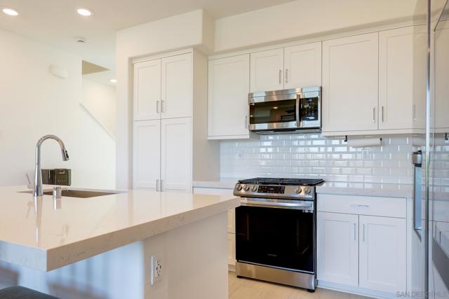 6861 Secano St, San Diego CA: https://media.crmls.org/mediaz/04b5ff7a-c638-4ebd-b1dc-cc276a1acc70.jpg