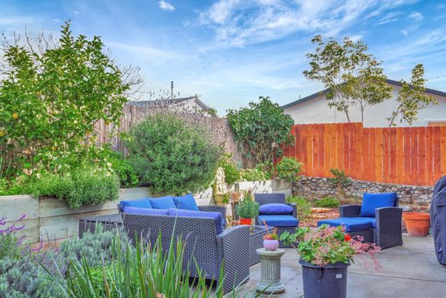 1336 Luxton Street, Seaside CA: https://media.crmls.org/mediaz/04b6329d-f057-4741-ad1b-29391a922601.jpg