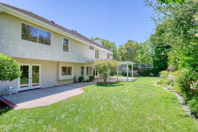 3041 Three Springs Drive, Westlake Village CA: https://media.crmls.org/mediaz/04b6ac4d-9111-476b-a004-def0698ff693.jpg