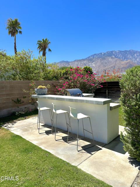 2730 N Biskra Road, Palm Springs CA: https://media.crmls.org/mediaz/04b6e1ff-0520-4981-ac20-da3733a7466e.jpg