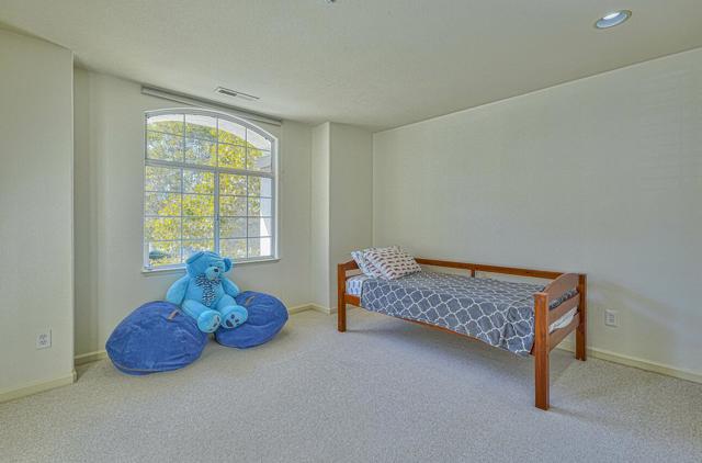 Image 34 of 53 For 24125 Mallard Court