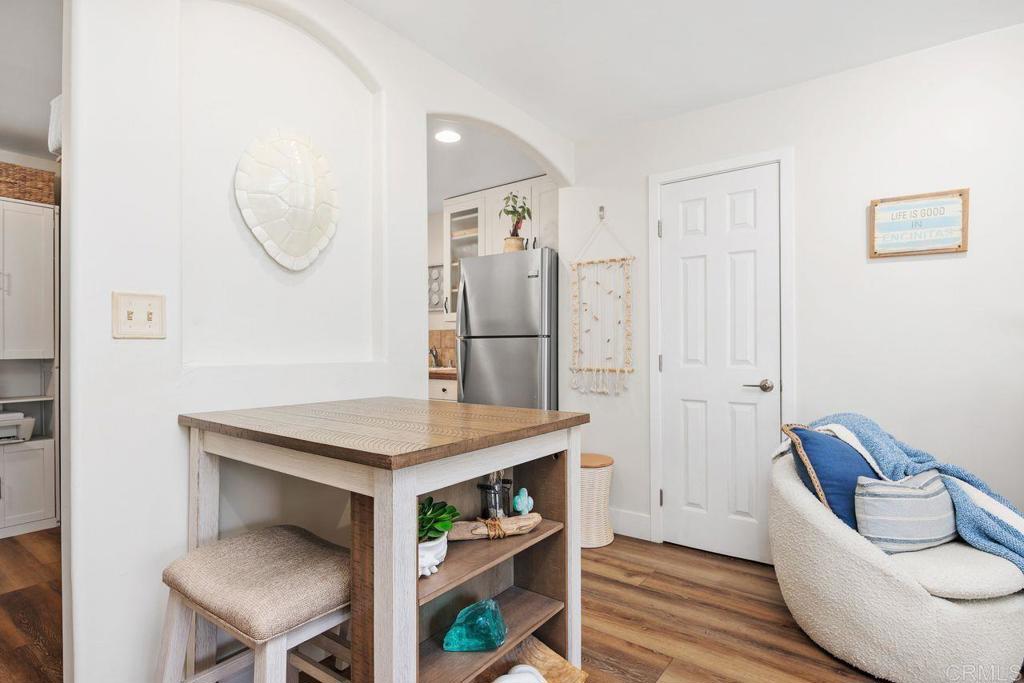 405 Requeza Street - photo 8
