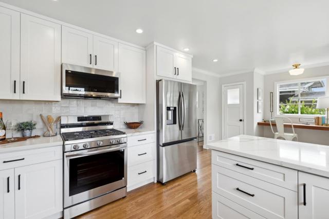 29 Baytree Way, San Mateo CA: https://media.crmls.org/mediaz/04ba7263-73f7-46fd-b0e6-74d0fcde6af2.jpg