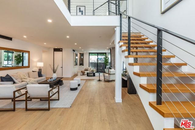 Drew Fenton | 552 Stassi Lane Santa Monica CA | MLS: 7333747