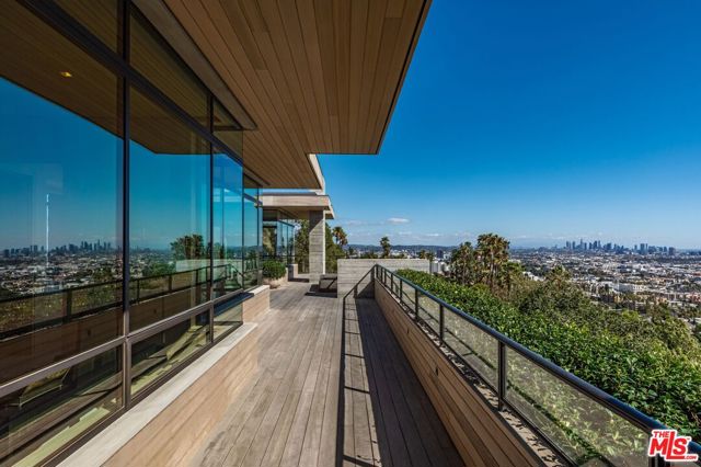 7661 Curson Terrace photo 23