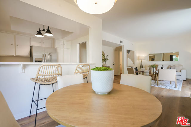 1655 Greenfield Avenue, Los Angeles CA: https://media.crmls.org/mediaz/04bba157-a426-4326-acbd-ae255ee622fd.jpg