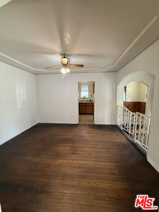 13103 Vaughn Street photo 4