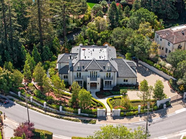 625 W Santa Inez Avenue, Hillsborough CA: https://media.crmls.org/mediaz/04bbc5df-c573-4c9b-b5ac-19a45fdd4ba7.jpg