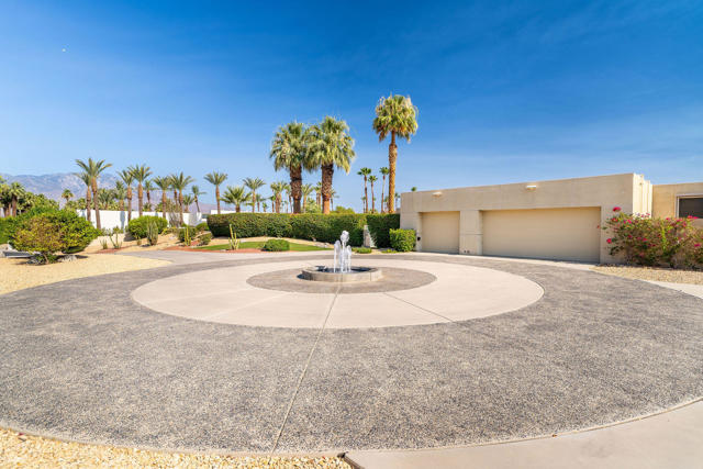 16 Judd Terrace, Rancho Mirage CA: https://media.crmls.org/mediaz/04bc2307-0e54-48d8-90d7-12face75cb5f.jpg