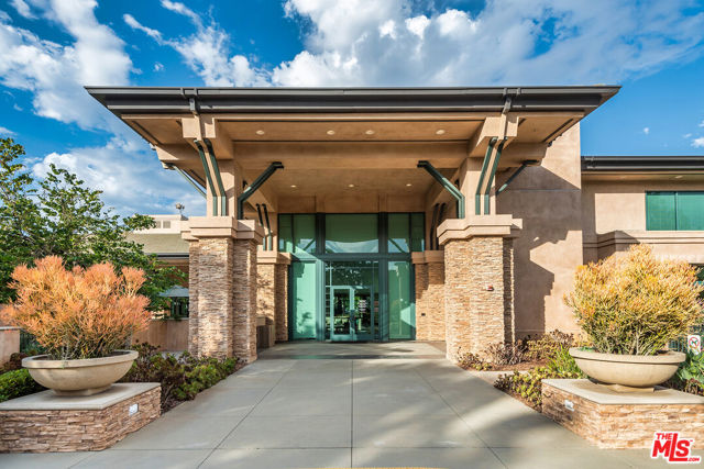 13044 Pacific, Playa Vista CA: https://media.crmls.org/mediaz/04bccebf-3dcc-4562-851d-a7d75b8a794c.jpg