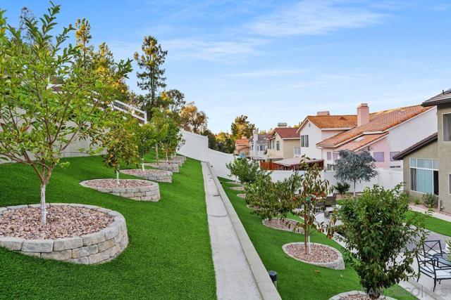 40599 Calle Medusa, Temecula CA: https://media.crmls.org/mediaz/04bd6b85-53b6-496b-9e5c-6f7822f4337c.jpg