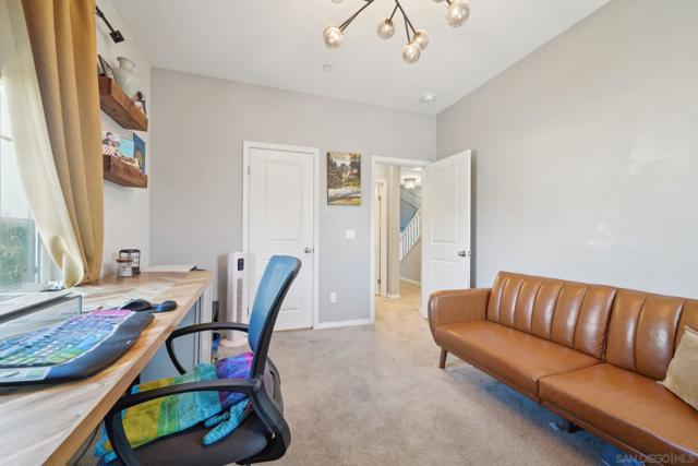 35473 Laurel Tree Ct, Winchester CA: https://media.crmls.org/mediaz/04be3a77-4e8a-42b7-a0e2-912e97b00f0d.jpg