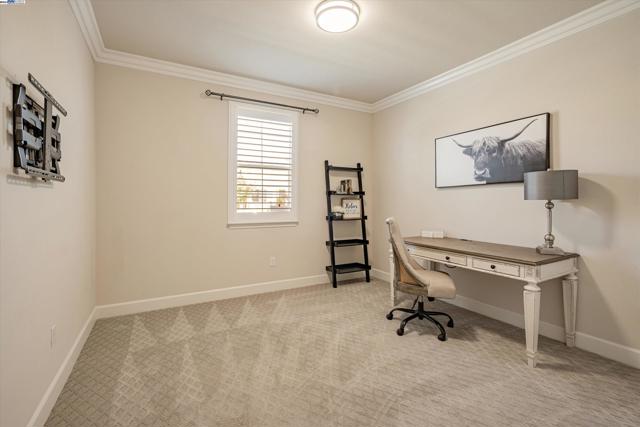 Image 5 of 60 For 5529 Mountain Ridge Way