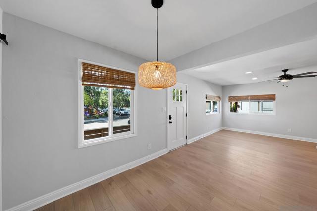4991 Date Pl, San Diego CA: https://media.crmls.org/mediaz/04bec23b-0ec4-4afe-bab0-bc2fe195cc79.jpg
