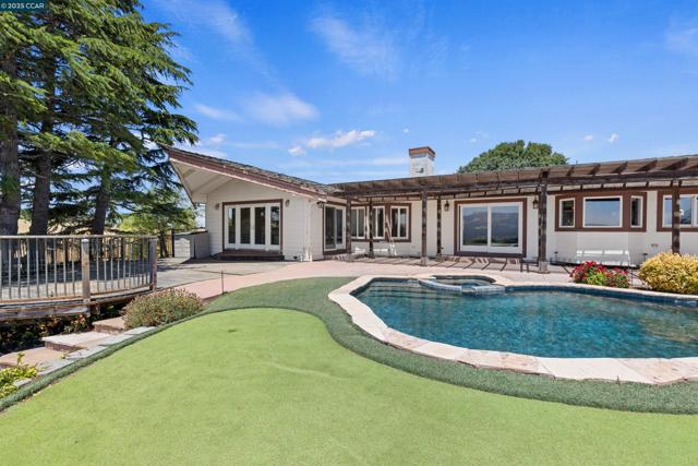 70 Sherburne Hills, Danville CA: https://media.crmls.org/mediaz/04bfe7ab-e172-4ebe-8f8c-41a5b99c5af9.jpg