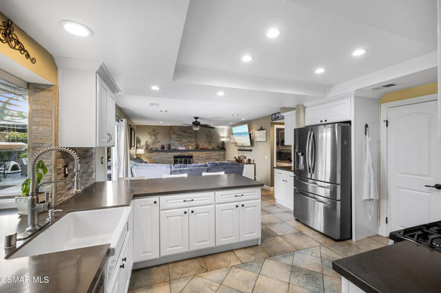 Kitchen Opens to the Family Room