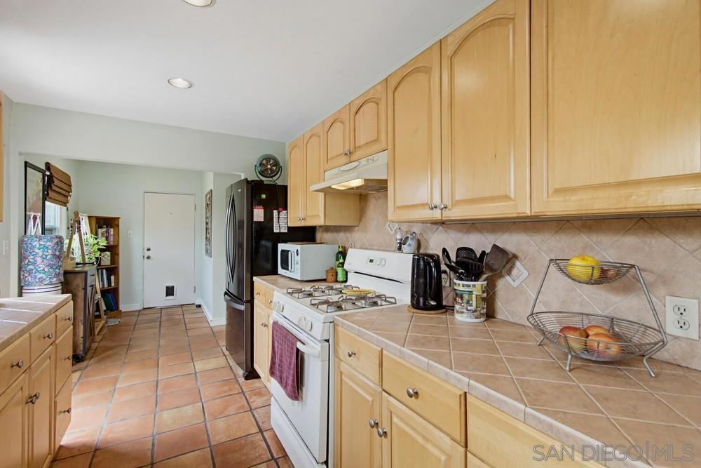 3580 Redwood St - photo 16