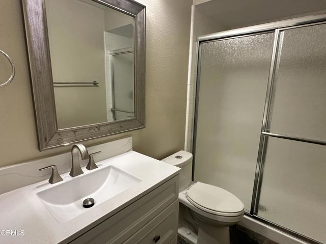 1124 Norwood Court, Ventura CA: https://media.crmls.org/mediaz/04c28736-6fb3-475e-96a8-37c3d009711d.jpg