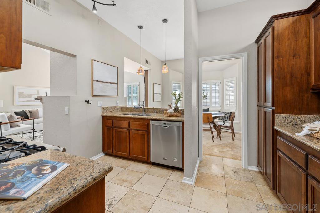 940 Gardena - photo 6