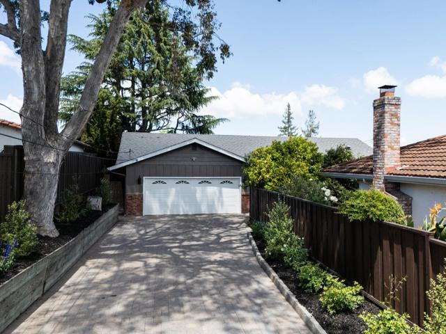 2910 Sherwood Drive, San Carlos CA: https://media.crmls.org/mediaz/04c2c036-4b71-45f9-bc1e-1826da619c45.jpg