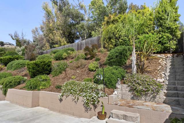 1951 BELMORE CT, El Cajon CA: https://media.crmls.org/mediaz/04c382c0-8f37-4181-ace5-a0dcdf9611dd.jpg