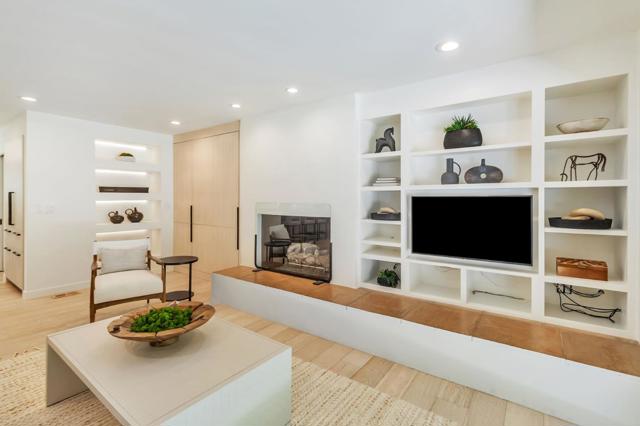 240 Willowbrook Drive, Portola Valley CA: https://media.crmls.org/mediaz/04c398b8-3a00-4acf-96b4-cb2430e5ed13.jpg
