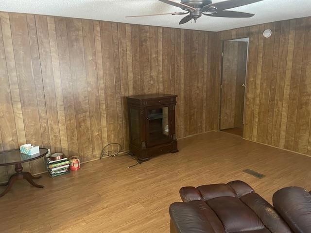 12350 Christensen Road, Salinas CA: https://media.crmls.org/mediaz/04c47a6e-270c-496e-852b-545452c7f6b6.jpg