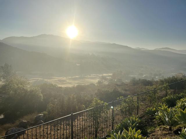 14155 Bryce Point, Poway CA: https://media.crmls.org/mediaz/04c5707b-4b77-41e7-968c-ac1af714b36a.jpg