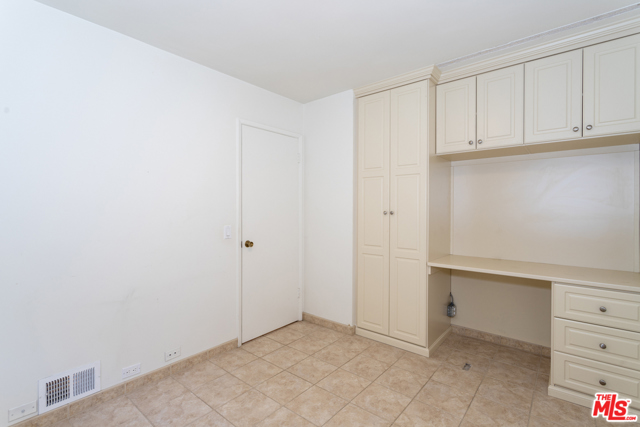 3 Bed Home for Sale in Los Angeles, California