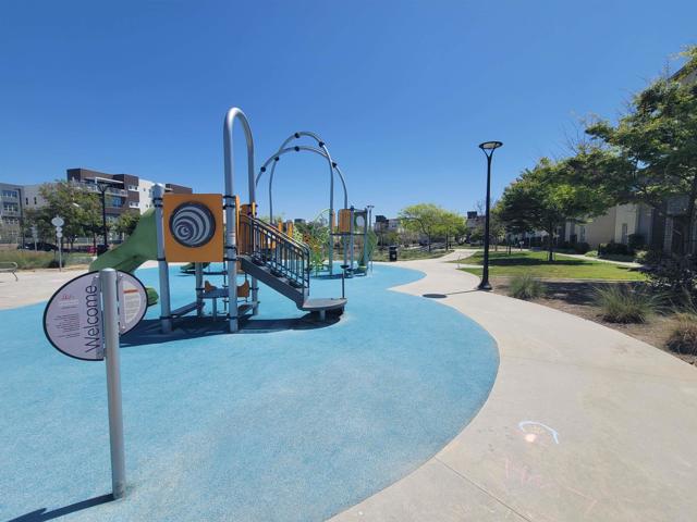 Detail Gallery Image 54 of 61 For 2072 Tango Loop #2,  Chula Vista,  CA 91915 - 4 Beds | 3 Baths