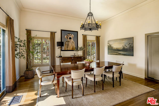 2250 N Berendo Street, Los Angeles CA: https://media.crmls.org/mediaz/04c64472-d6a1-4388-a0f9-e4959a07fe37.jpg