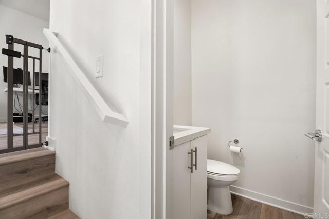 10416 Adamson Way, San Diego CA: https://media.crmls.org/mediaz/04c646f5-fc44-444a-9906-e5d76b4ed3ab.jpg