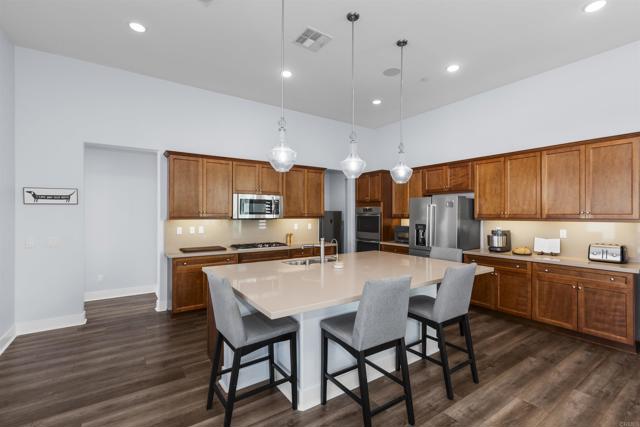 Detail Gallery Image 9 of 53 For 1749 Bowles Ct, Beaumont,  CA 92223 - 4 Beds | 3/1 Baths