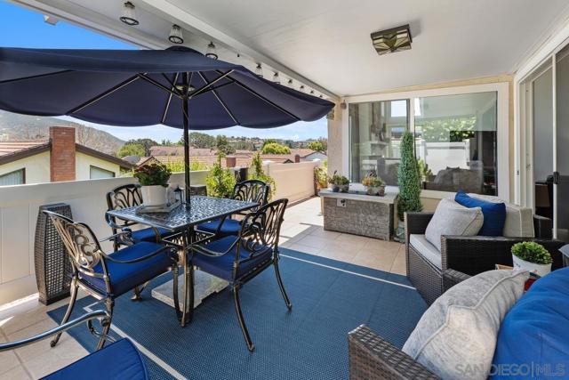 1776 Calle Del Arroyo, San Marcos CA: https://media.crmls.org/mediaz/04c69666-d5f2-45cc-8f7d-e802473b939d.jpg