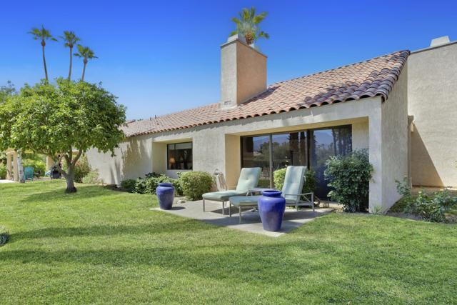 306 Forest Hills Drive, Rancho Mirage CA: https://media.crmls.org/mediaz/04c70adb-f336-443f-87ee-e71f9eba505e.jpg
