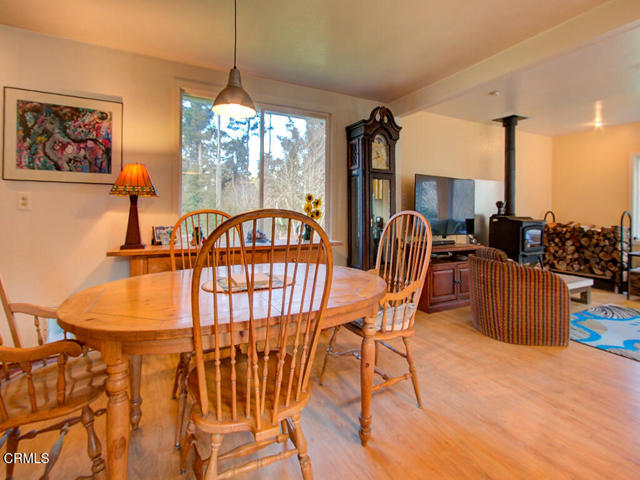 Detail Gallery Image 10 of 51 For 14100 Prairie Way, Mendocino,  CA 95460 - 2 Beds | 2 Baths