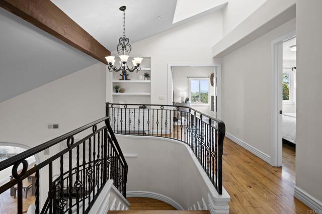 213 Via Palacio, Encinitas CA: https://media.crmls.org/mediaz/04c8c271-5b1a-487a-8f34-6cf103f65d81.jpg