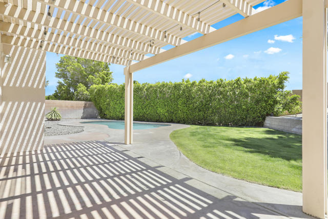 68073 Madrid Road, Cathedral City CA: https://media.crmls.org/mediaz/04c92abe-afb8-419b-8261-45b76c1aca98.jpg