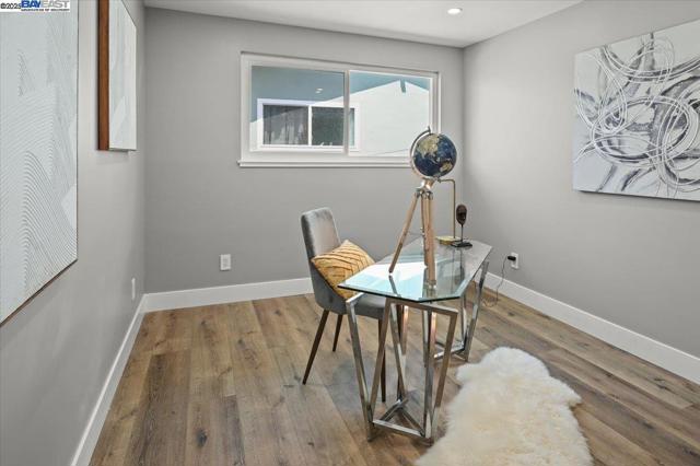 5277 Winifred Dr, Castro Valley CA: https://media.crmls.org/mediaz/04c94a39-7054-4340-84e8-19d006a39572.jpg