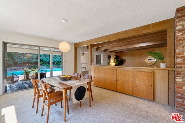 6055 Mary Ellen Avenue photo 8