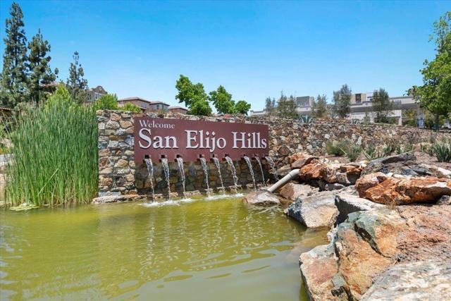 1560 Eden Court, San Marcos CA: https://media.crmls.org/mediaz/04caffd5-2242-452e-978f-a28f51492596.jpg
