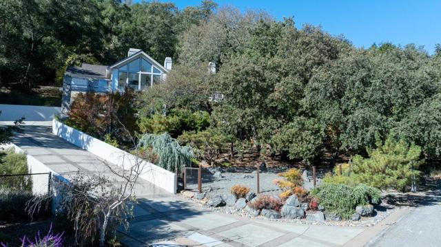 16669 Walter Breton Drive, Morgan Hill CA: https://media.crmls.org/mediaz/04cb00af-1ed2-4946-8041-60223d8a0dc4.jpg