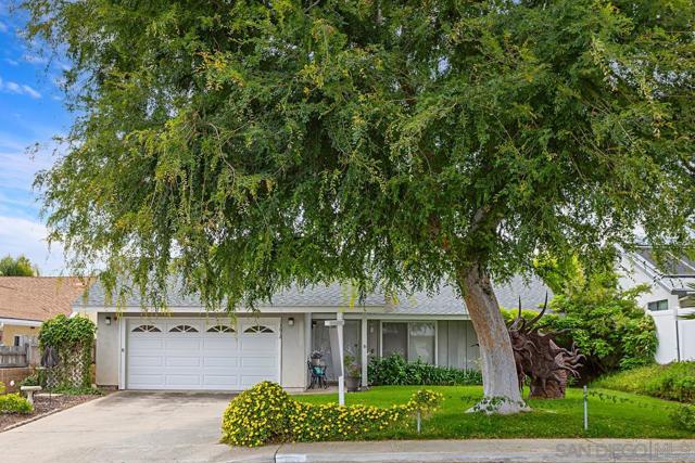 13612 El Mar Ave, Poway CA: https://media.crmls.org/mediaz/04cb9d6e-ed81-46d6-b55d-156bee62c514.jpg