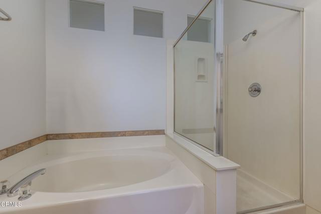 1132 Mooring Walk, Oxnard CA: https://media.crmls.org/mediaz/04cc168e-21ff-4571-9678-4fa003d229cc.jpg