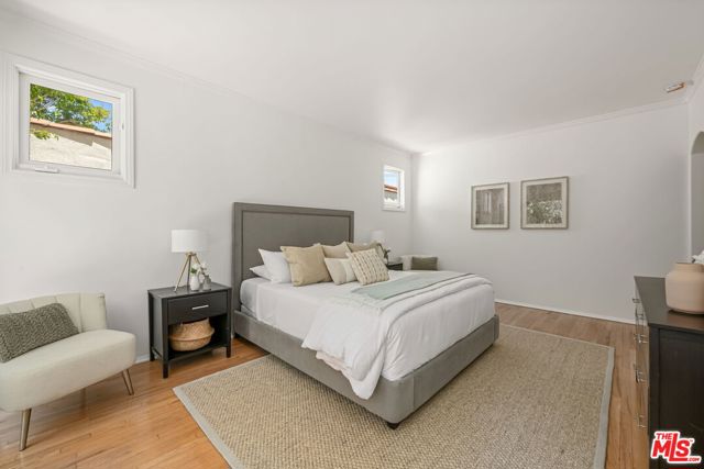 10815 Rochester Avenue, Los Angeles CA: https://media.crmls.org/mediaz/04cd25dc-9fdb-4fe8-b0f9-f46313a25053.jpg
