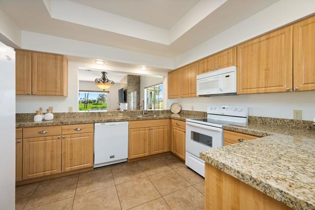 783 Montana Vista Drive, Palm Desert, CA 92211