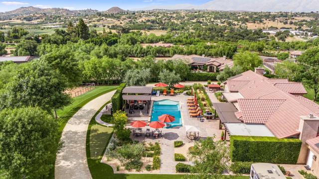 Image 27 of 36 For 30823 Hilltop View Ct
