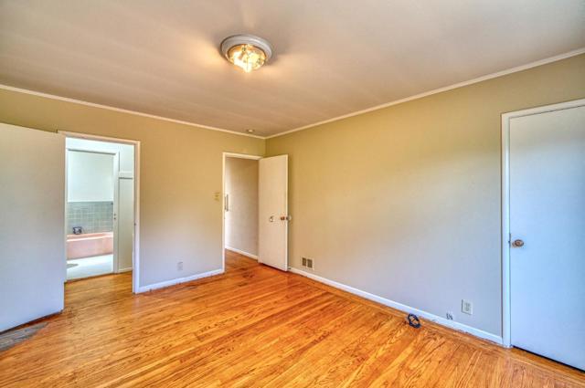 396 Northgate Avenue, Daly City CA: https://media.crmls.org/mediaz/04ce7f4f-dd10-4bcc-b90b-766d8f8465f2.jpg