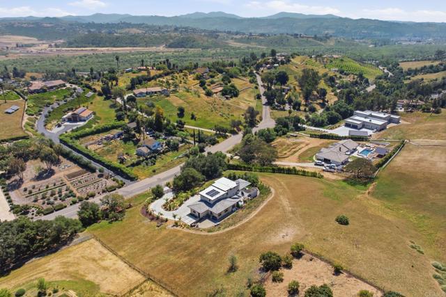 Detail Gallery Image 58 of 72 For 4407 Ramona Dr, Fallbrook,  CA 92028 - 4 Beds | 3/1 Baths